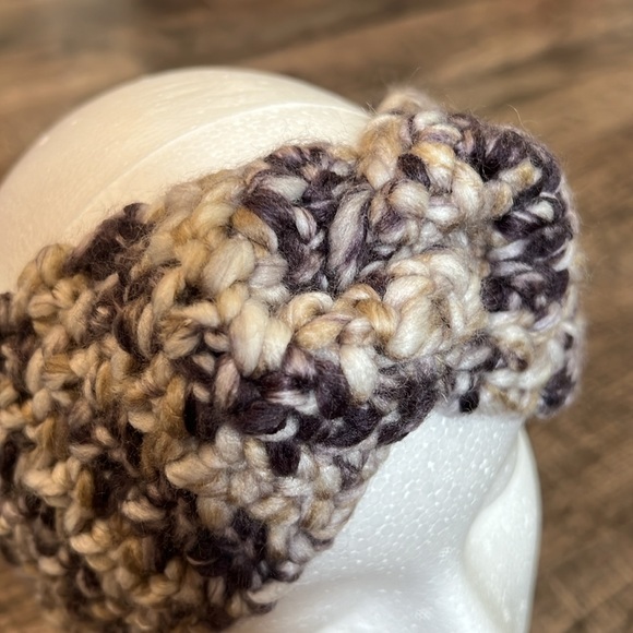 NEW! Chunky crochet twisted knot ear warmer - Picture 2 of 4